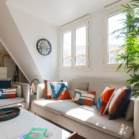1 Min Walk From Opera - Ac - Authentic Parisian Experience ! Apartment *